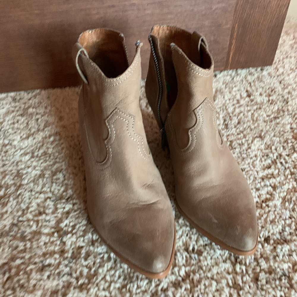 Frye Reina leather booties